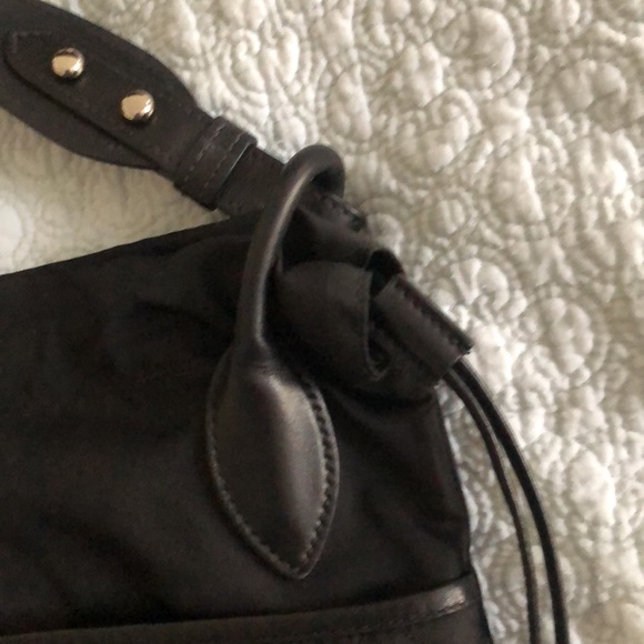 Prada nylon cross bag with adjustable leather shoulder strap - Picture 5 of 16